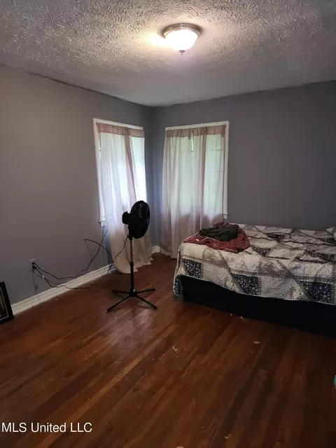 322 Colonial Dr, Jackson, MS 39204 photo 8