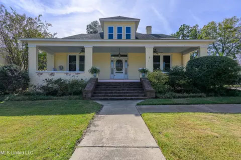 2485 Church St, Byhalia, MS 38611