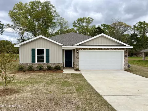 50 Jaden Ct, Lucedale, MS 39452