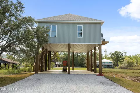 5057 Kament St, Bay Saint Louis, MS 39520