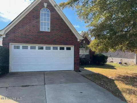 9959 Stage Run Dr, Olive Branch, MS 38654
