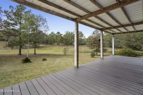17146 Lakeview Rd, Saucier, MS 39574 photo 3