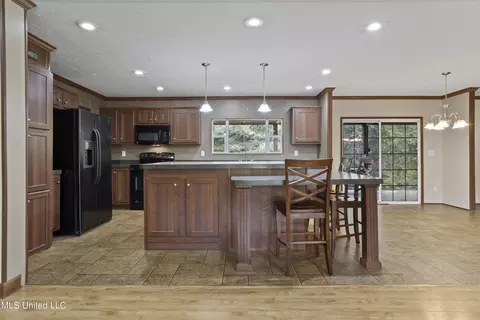 17146 Lakeview Rd, Saucier, MS 39574 photo 8