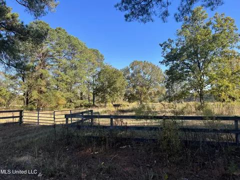 0 Hwy 43 S, Kosciusko, MS 39090