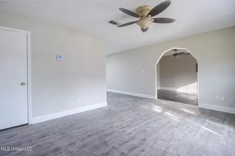 823 Tee St, Biloxi, MS 39532 photo 4