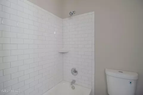 823 Tee St, Biloxi, MS 39532 photo 13