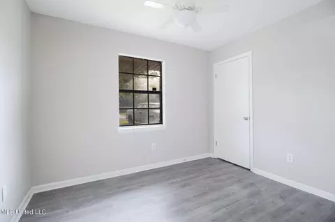 823 Tee St, Biloxi, MS 39532 photo 11
