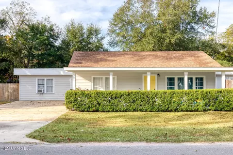 201 Mccaughan Ave, Long Beach, MS 39560