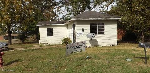 829 Magnolia St, Clarksdale, MS 38614