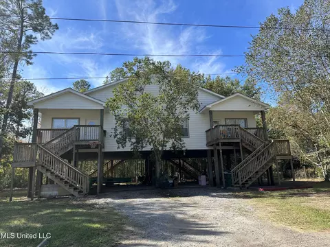 70117013 W Marion St, Bay Saint Louis, MS 39520
