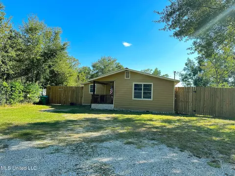 15369 7th St, Gulfport, MS 39503