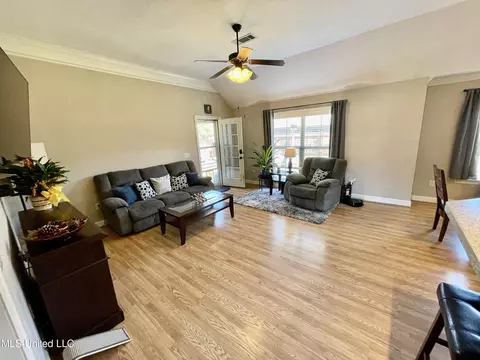 311 Fairview Dr #311, Brandon, MS 39047 photo 9