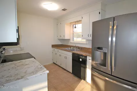 119 Holmes Dr, Lucedale, MS 39452 photo 11