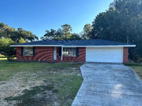 104 Clower Ave, Long Beach, MS 39560 photo 2