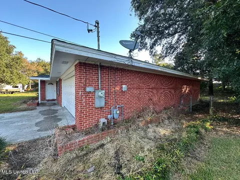 104 Clower Ave, Long Beach, MS 39560 photo 3