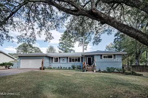 110 Dendron Dr, Jackson, MS 39211