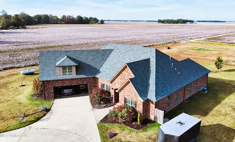 51 Sunset Dr, Cleveland, MS 38732