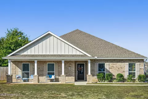 1022 Silverbell Cv, Ocean Springs, MS 39564