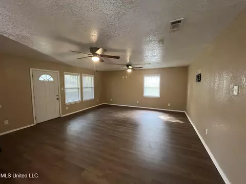 5324 James St, Moss Point, MS 39563 photo 11