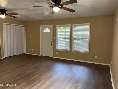 5324 James St, Moss Point, MS 39563 photo 10