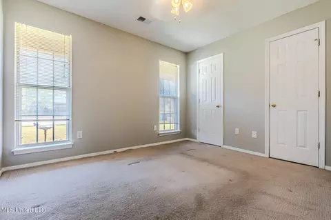 6220 Cambridge Dr, Olive Branch, MS 38654 photo 13