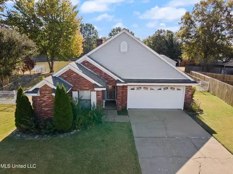 361 Fairmont Pl, Southaven, MS 38671