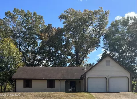 346 Sharon Hills Dr, Jackson, MS 39212
