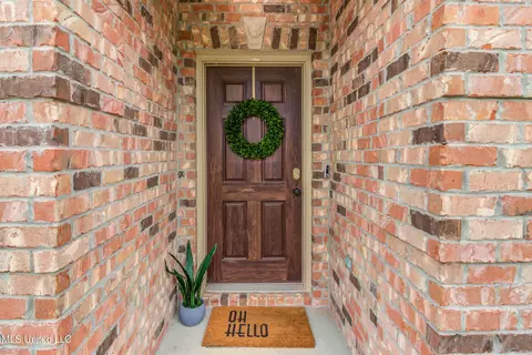 12404 Withlacoochee Cir, Biloxi, MS 39532