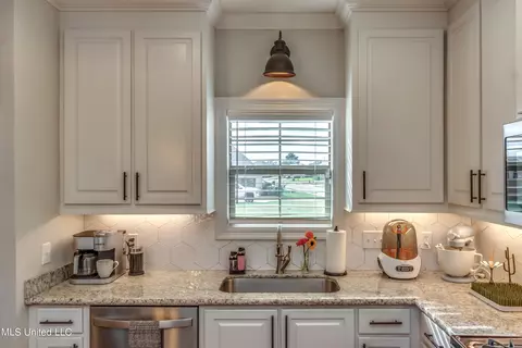 104 Woodscape Dr, Canton, MS 39046 photo 14