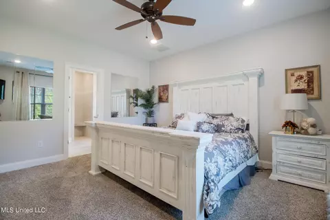 Bedroom - 74602 N Diamondhead Dr, Diamondhead, MS 39525 photo 1 of 2