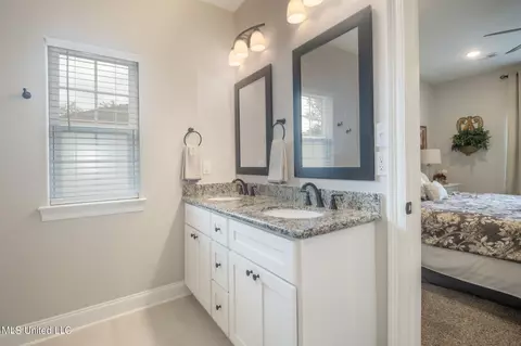 Bath - 74602 N Diamondhead Dr, Diamondhead, MS 39525 photo 1 of 3