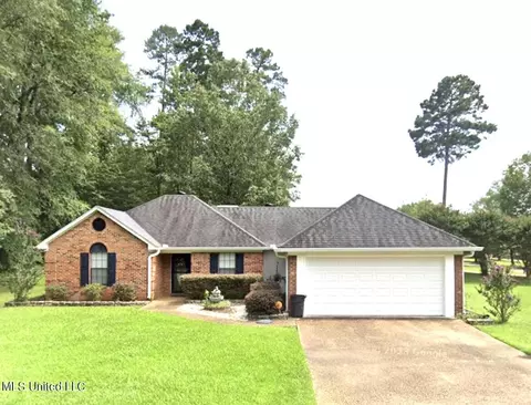 421 Brenmar St, Brandon, MS 39042