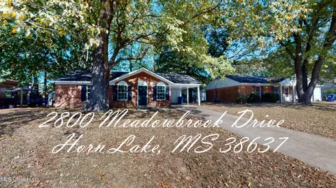 2800 Meadowbrook Dr, Horn Lake, MS 38637