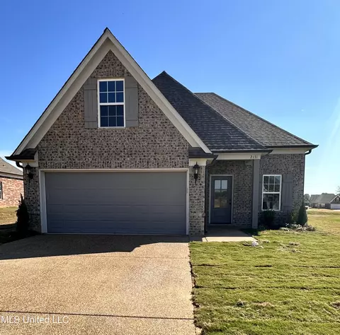 2200 Dela Dr, Southaven, MS 38672