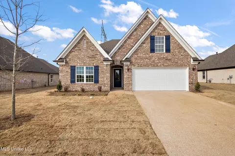 2222 Dela Dr, Southaven, MS 38672