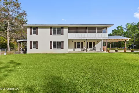 15033 Dobson Rd, Biloxi, MS 39532
