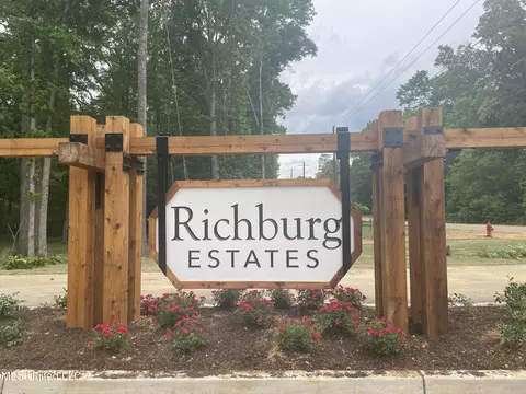 112 Richburg Ct, Pearl, MS 39208
