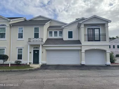 2252 Beach Dr #2605, Gulfport, MS 39507