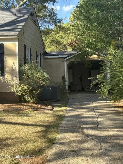 550 Avalon Rd, Jackson, MS 39206 photo 2