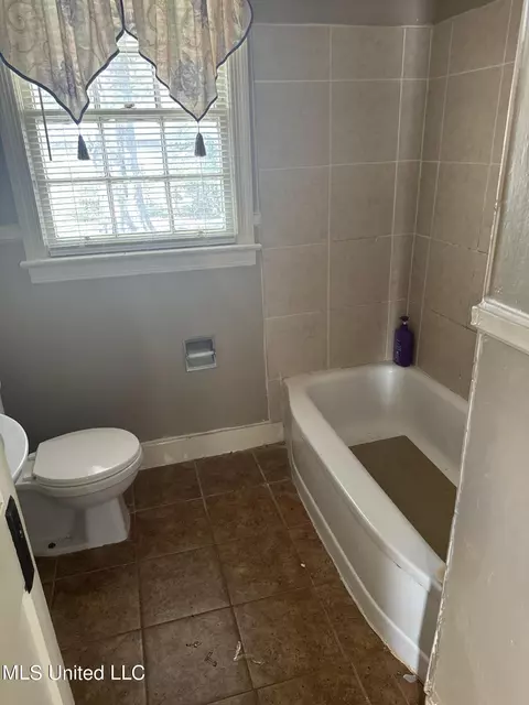 550 Avalon Rd, Jackson, MS 39206 photo 6
