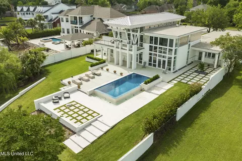 481 Jordan Dr, Biloxi, MS 39531