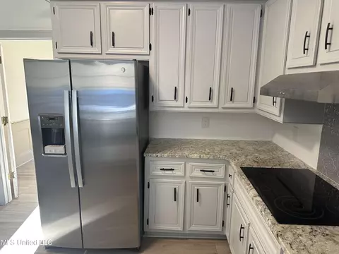 201 Stoney Brook Cv, Jackson, MS 39211 photo 8