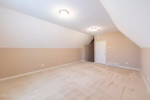 8707 Nuthatch Ln, Olive Branch, MS 38654 photo 17