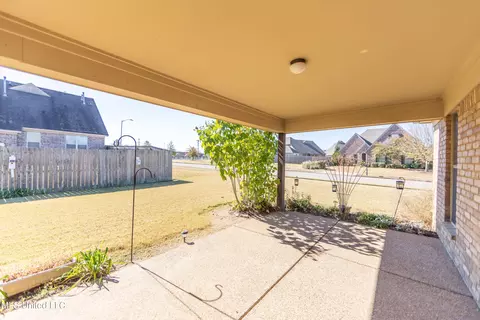 8707 Nuthatch Ln, Olive Branch, MS 38654 photo 19
