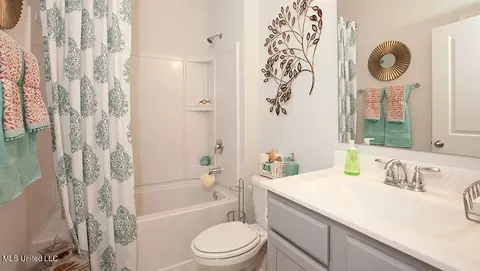 Bath - 113 Mulberry Dr, Lucedale, MS 39452 photo 3 of 3