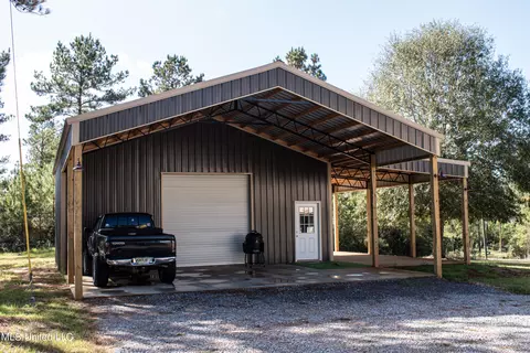 103 Hafner Ln, Lucedale, MS 39452 photo 4