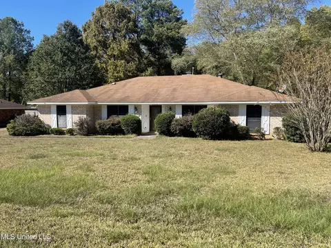 130 Swan Lake Cv, Jackson, MS 39212
