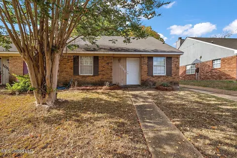 108 Meadowwick Dr #B, Clinton, MS 39056