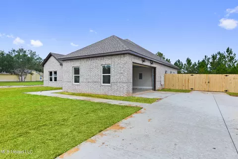14506 Goff St, Biloxi, MS 39532 photo 2