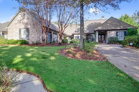 298 Surrey Xing, Ridgeland, MS 39157